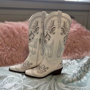 All Sizes. Brand New western cowboy boots